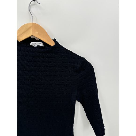 & Other Stories Shirt Women 2 Black Smocked Fitted Mock Neck 1/2 Sleeve - Picture 3 of 7